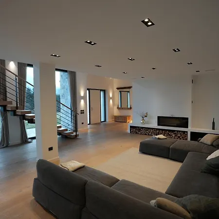 Top Hill Cottage Вилла Viaso