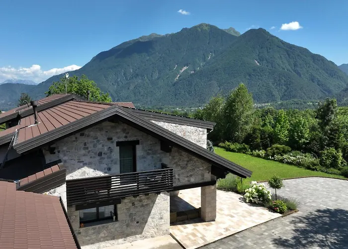 Вилла Top Hill Cottage *